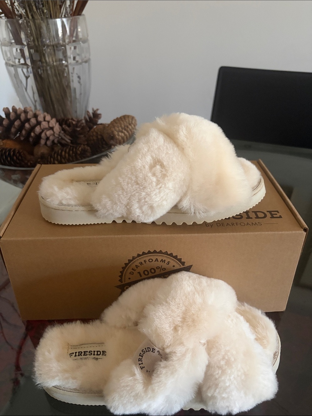 Dearfoams Fireside New Castle Genuine Shearling Slide NWT